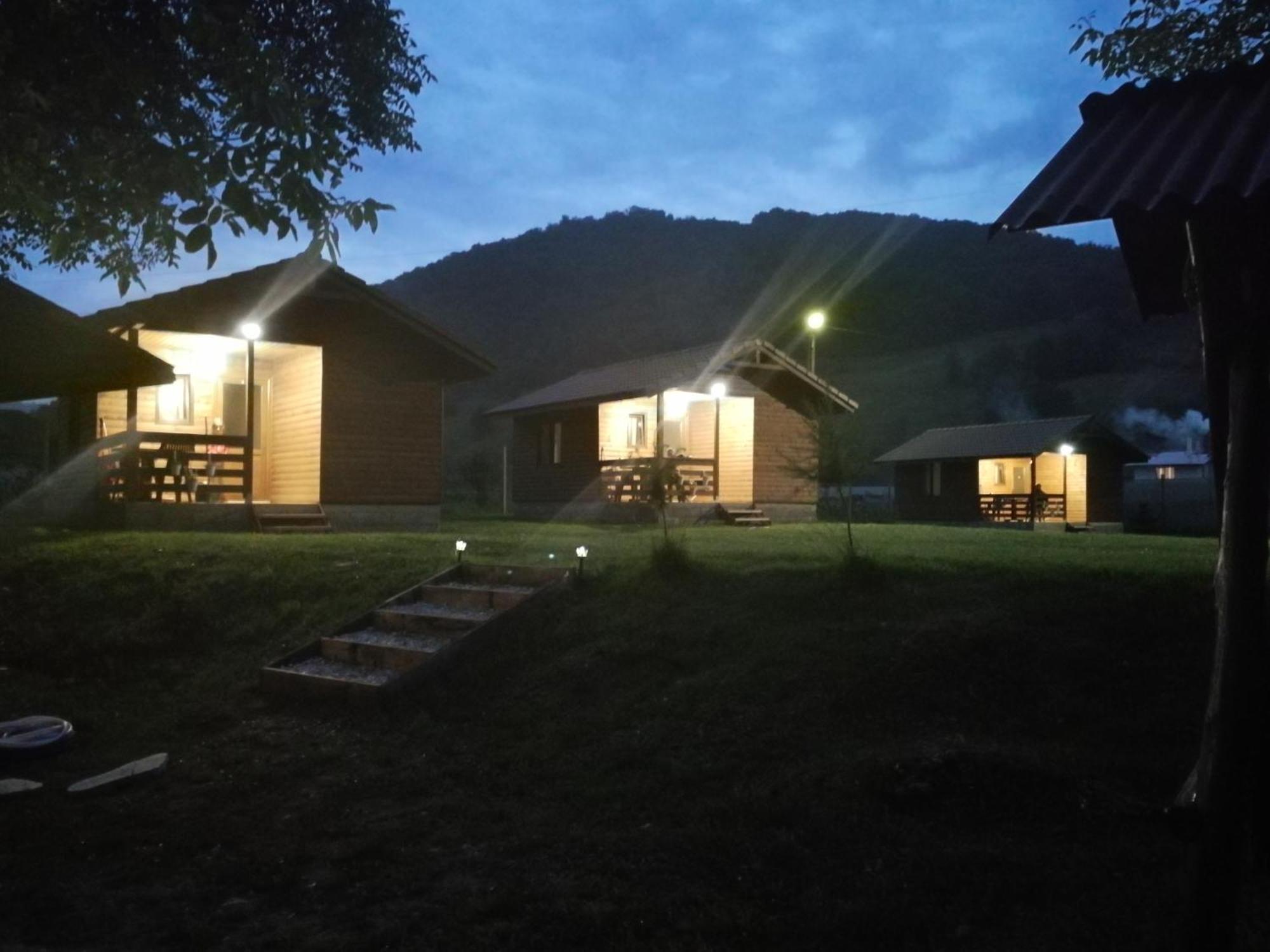 Casute Zavoi Bulz Vila Exterior foto